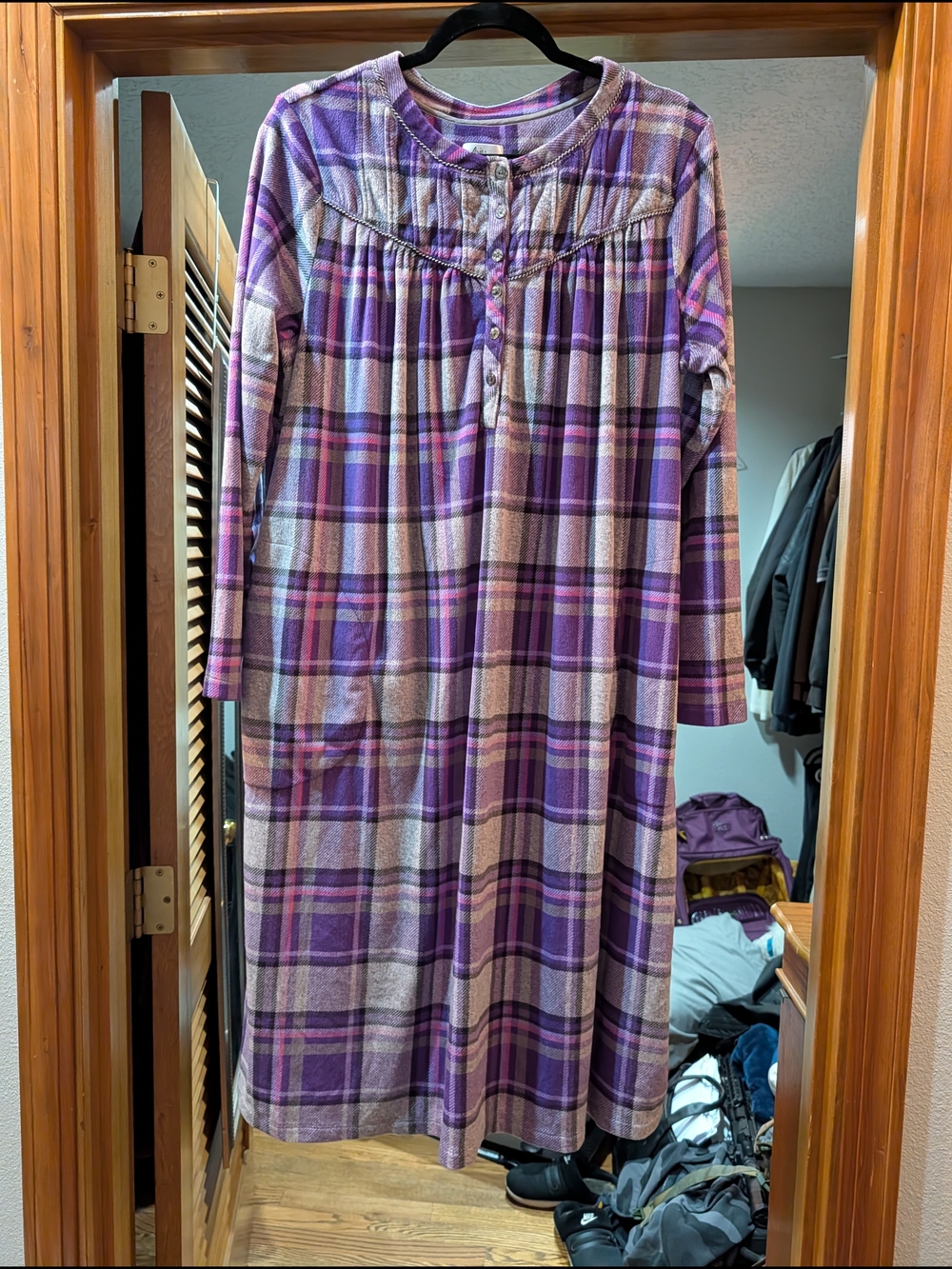 Set Of two Aria Purple Plaid & Black Long-Sleeve Nightshirts M